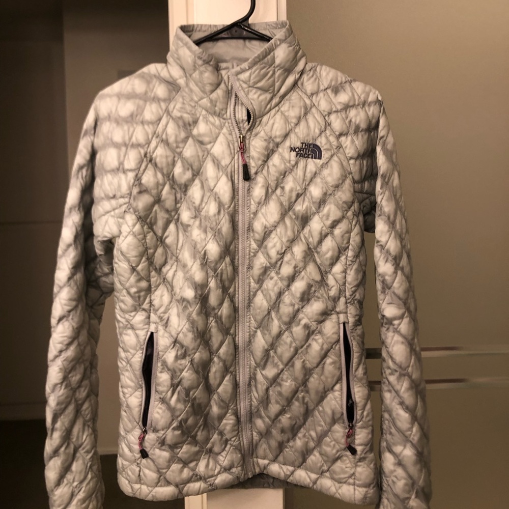 North Face Women’s Thermoball Puffer Gray Packable Jacket Size Extra Small XS